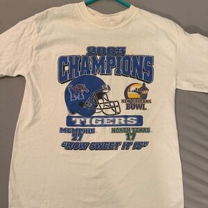 Medium 2003 Memphis Tigers T-Shirt
